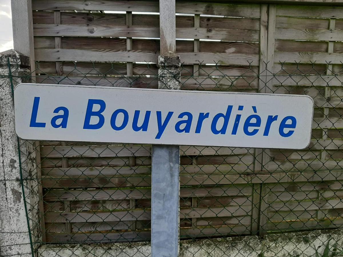 La Bouyardiere Saint-Mars-d'Egrenne エクステリア 写真