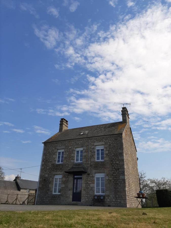 La Bouyardiere Saint-Mars-d'Egrenne エクステリア 写真
